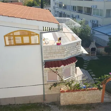 Sunset Apartment *